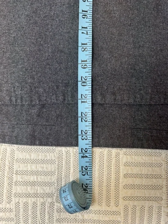 Everlane Organic Cotton Cropped Flannel Shirt | Charcoal | Size Small 🖤 - Picture 8 of 8